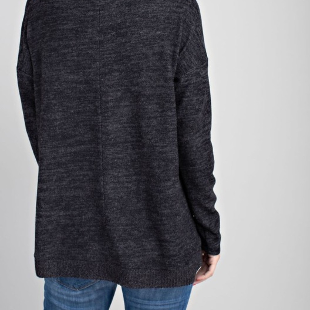 CARLY 😱LAST ONE😱Turtleneck Sweater - Picture 3 of 5